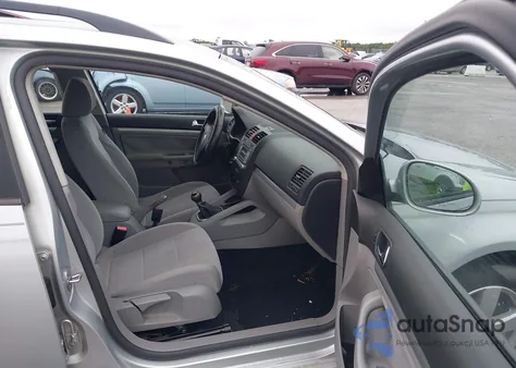 2009 Volkswagen Jetta S z USA, uszkodzony, nr VIN 3VWKM71K69M252414